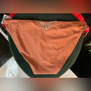 NWT Ninety-Nine Peach Salmon Colored Crochet Accent Bikini Bottoms Size Large